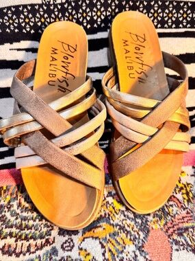 Blowfish Metallic Taupe Crisscross Slide Sandals Size 8